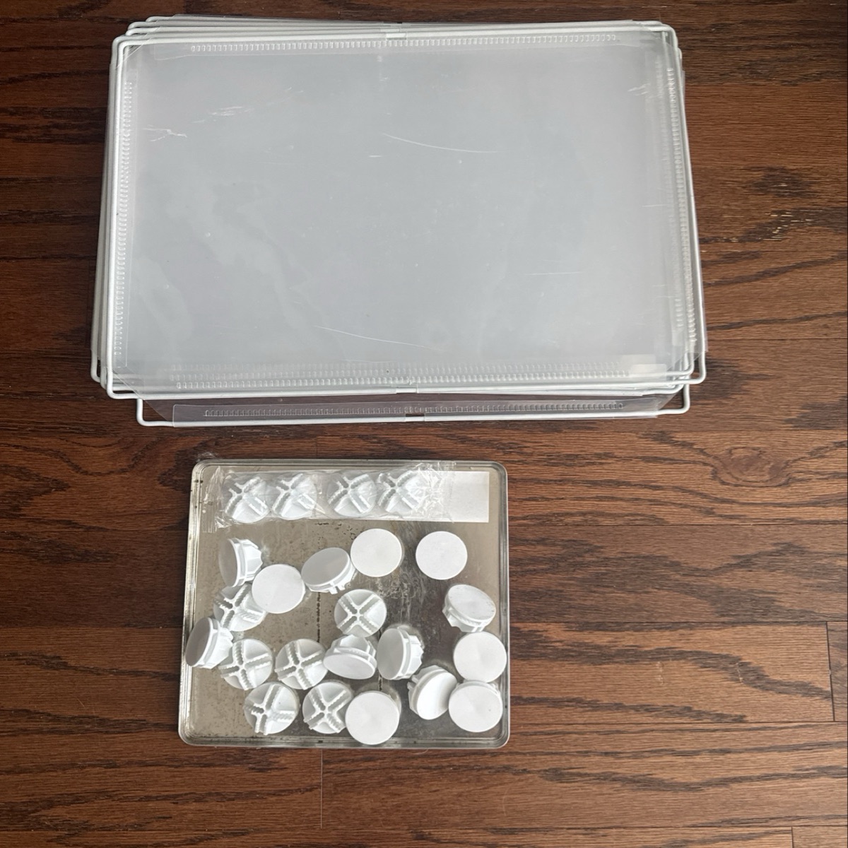 Clear Plastic Sleeves & White corner  Pieces for pet cage